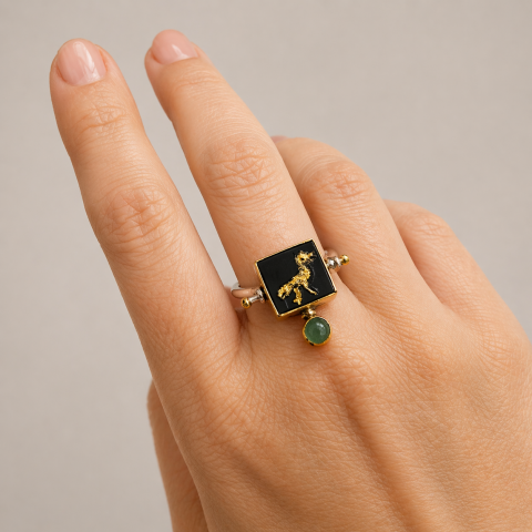 A Square Onyx Ring That Finds Its Way in the Dark
