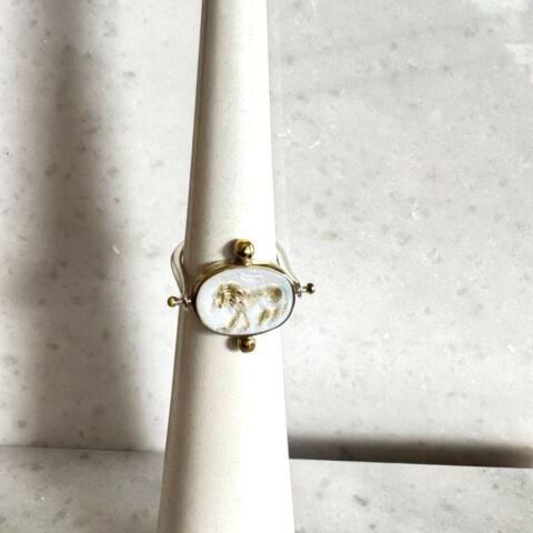 Güneşin Mührü Sedef Yüzük