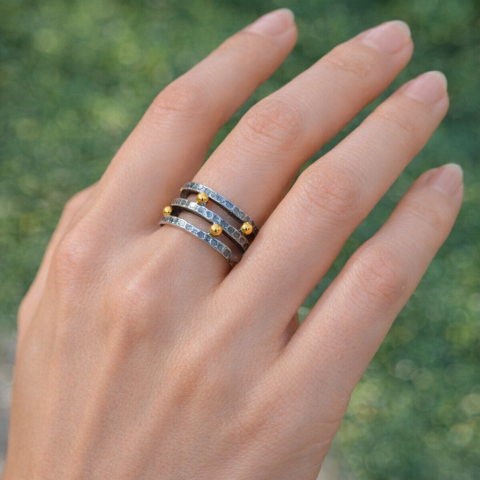 Üç Katlı Dövülü Gümüş Yüzük