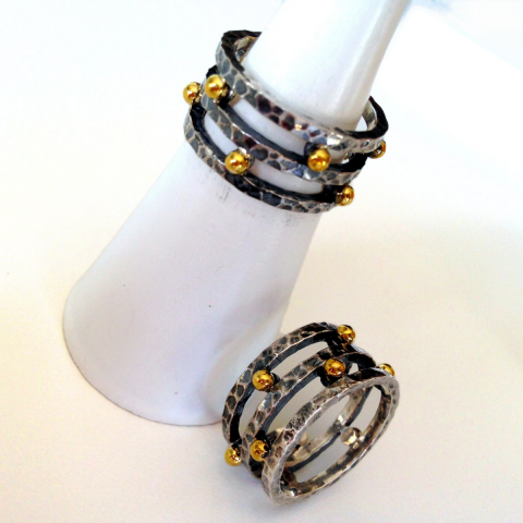 Üç Katlı Dövülü Gümüş Yüzük