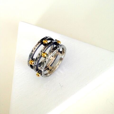 Üç Kat Dövülü Gümüş Yüzük