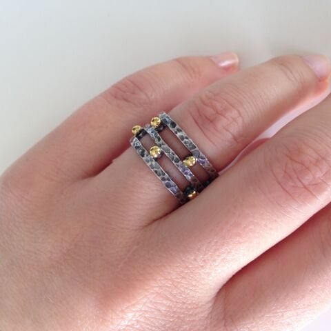 Üç Kat Dövülü Gümüş Yüzük