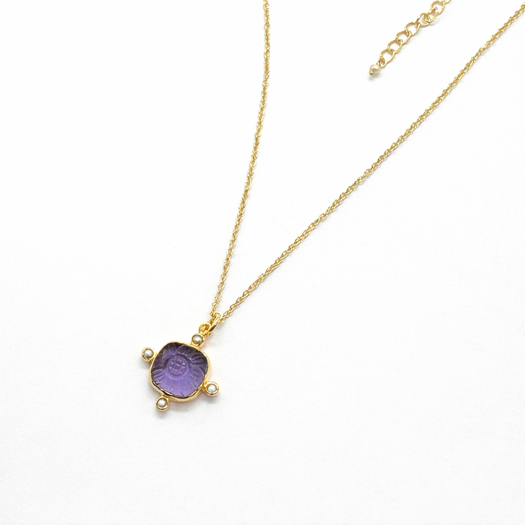 Dream in Purple Kolye